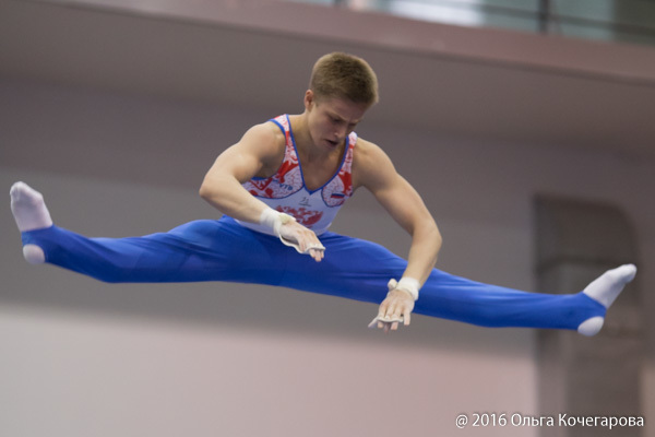 Александр Карцев гимнаст